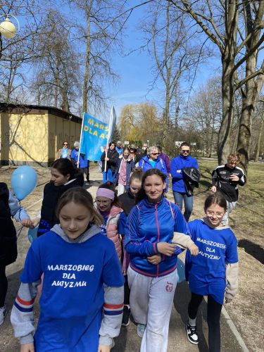 Marszobieg dla autyzmu po raz X w Giżycku | FOTORELACJA 2025
